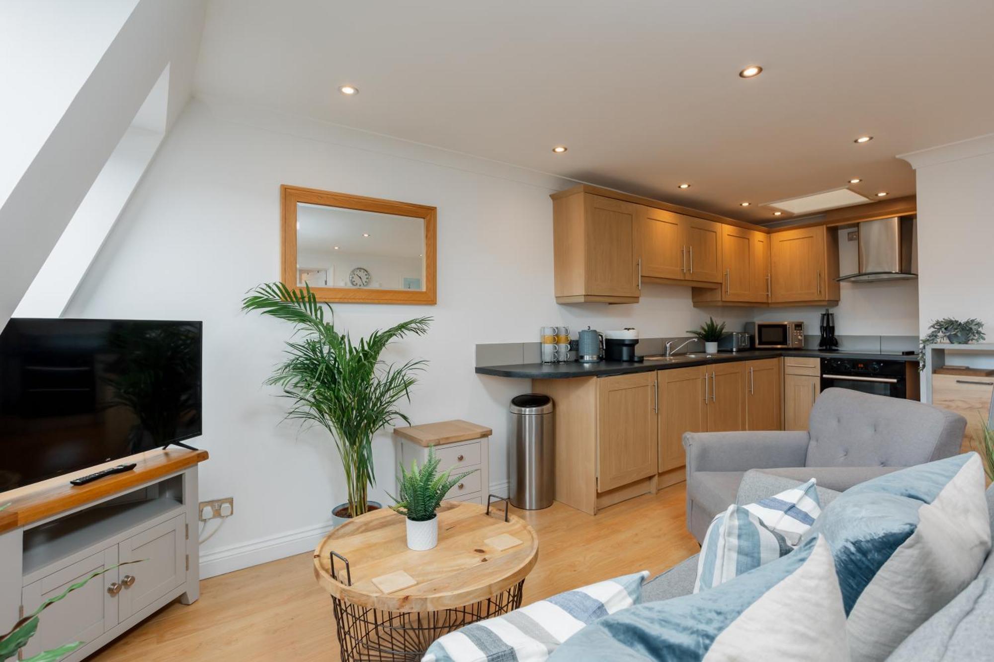 Starhost Residences - Central 3 Bed Apartment At Regents Court, Newbury Newbury  Luaran gambar