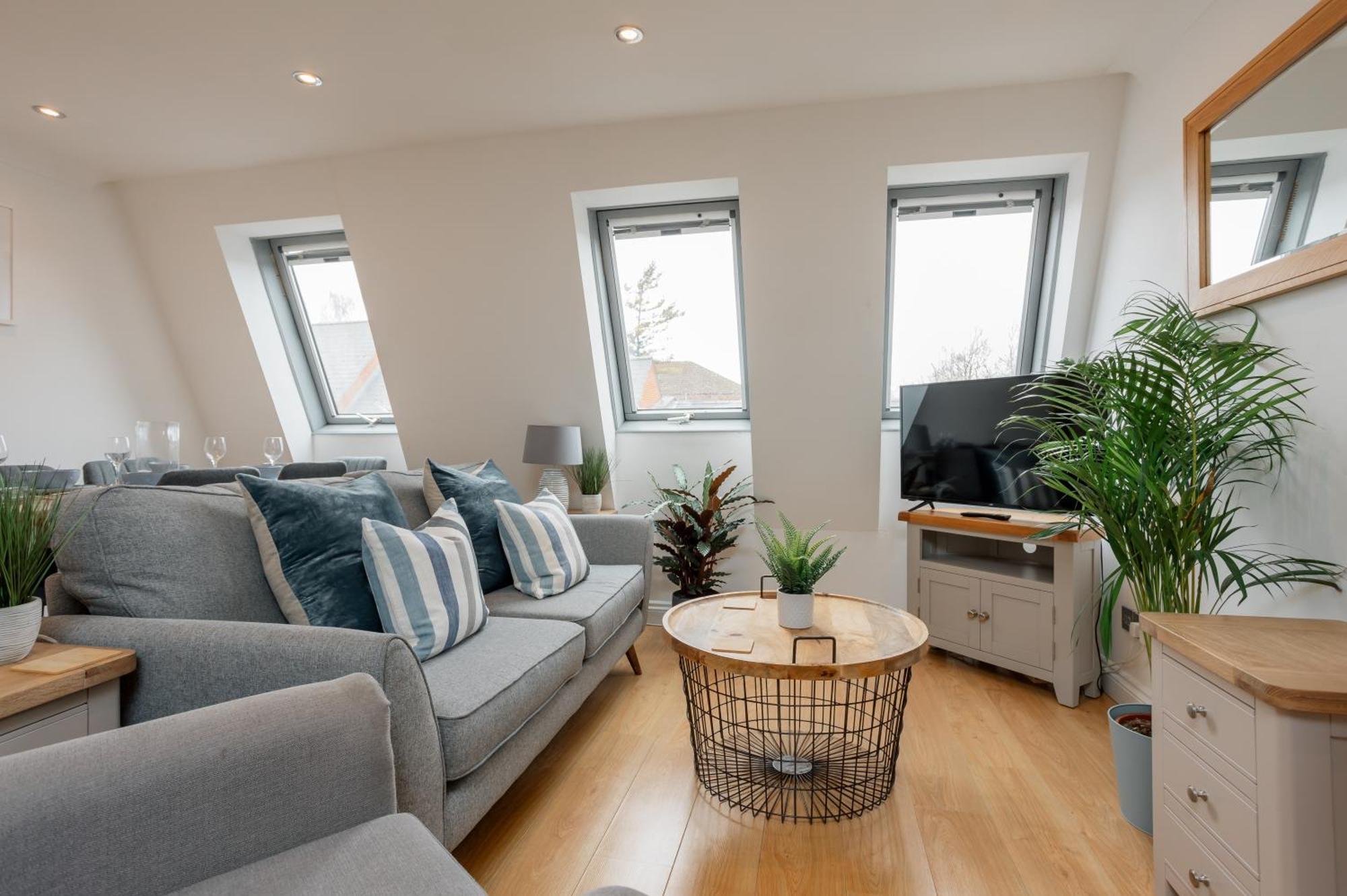Starhost Residences - Central 3 Bed Apartment At Regents Court, Newbury Newbury  Luaran gambar
