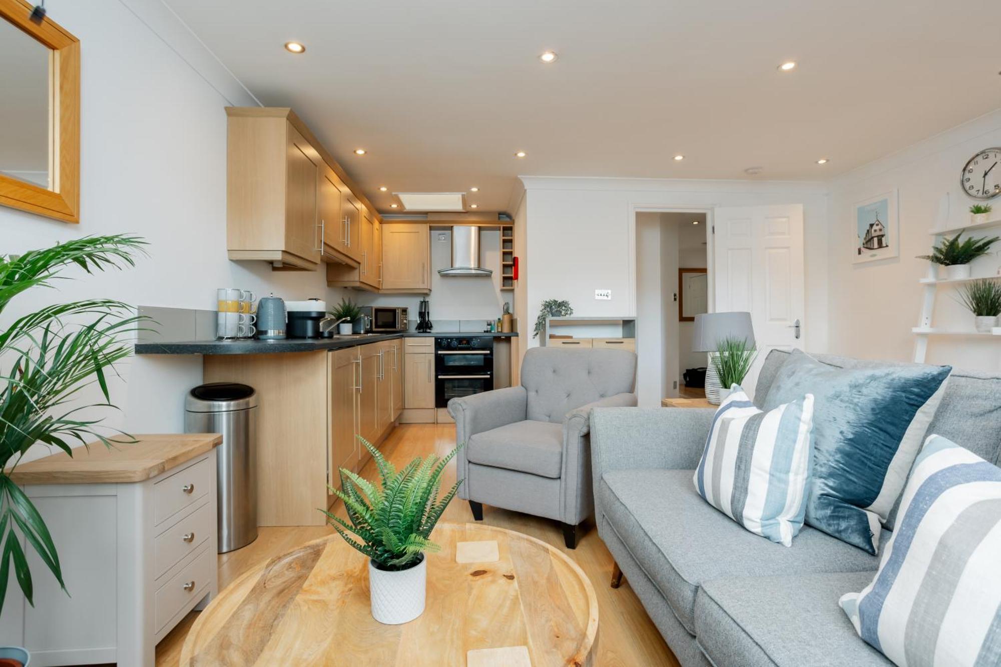 Starhost Residences - Central 3 Bed Apartment At Regents Court, Newbury Newbury  Luaran gambar